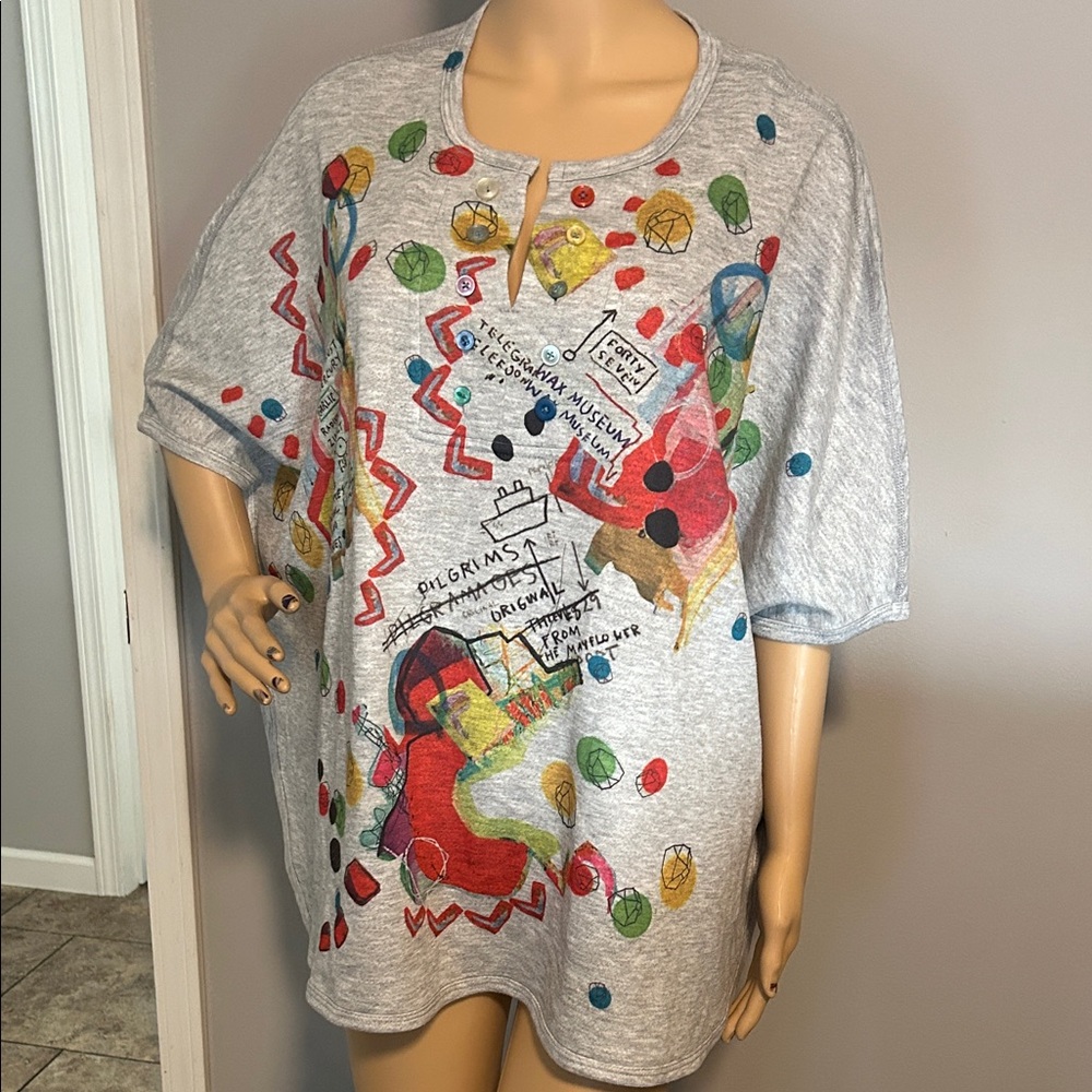 Heather Grey Graphic Button-Front Tee with Multicolor Print Graffiti